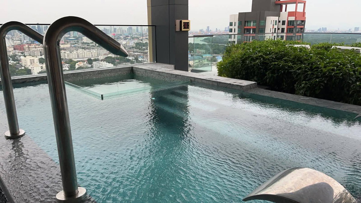 รูป ขาย The Issara สาทร ห้องสวยกว้าง โปร่งเพดานสูงกระจกยาวมองเห็นวิวทั้งสวนลุมและโค้งแม่น้ำบางกระเจ้า -SW003698  - รูปที่ 10/11