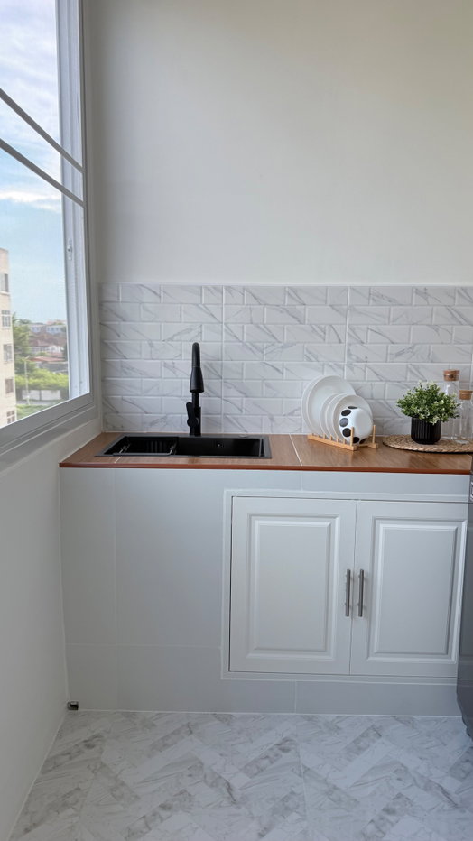 picture For rent ready to move Newly renovated room - 13/17