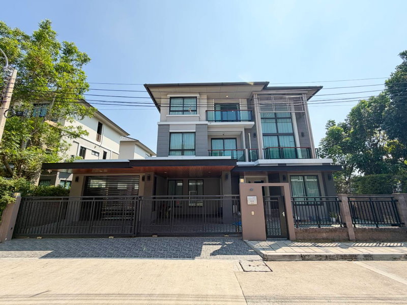 Houses for sale : 🔥 Single house for sale, corner house, connected to MRT Pink Line and expressway 🔥 Passorn Wongwaen-Ramintra