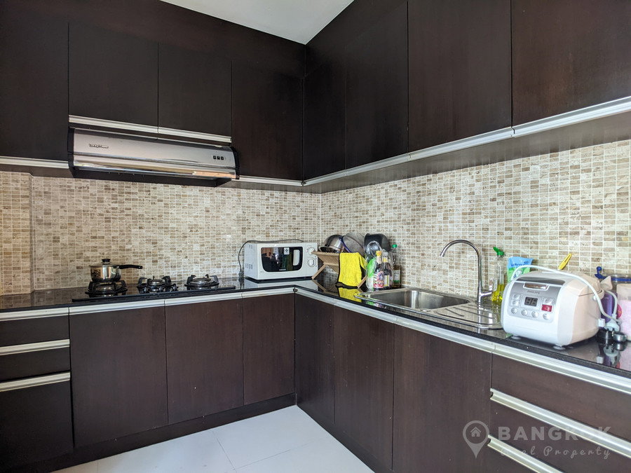 รูป บ้านเดี่ยวสไตล์โมเดิร์นหรู 3 ห้องนอน ให้เช่า l เดอ วิลล์ ศรีนครินทร์ - รูปที่ 9/27