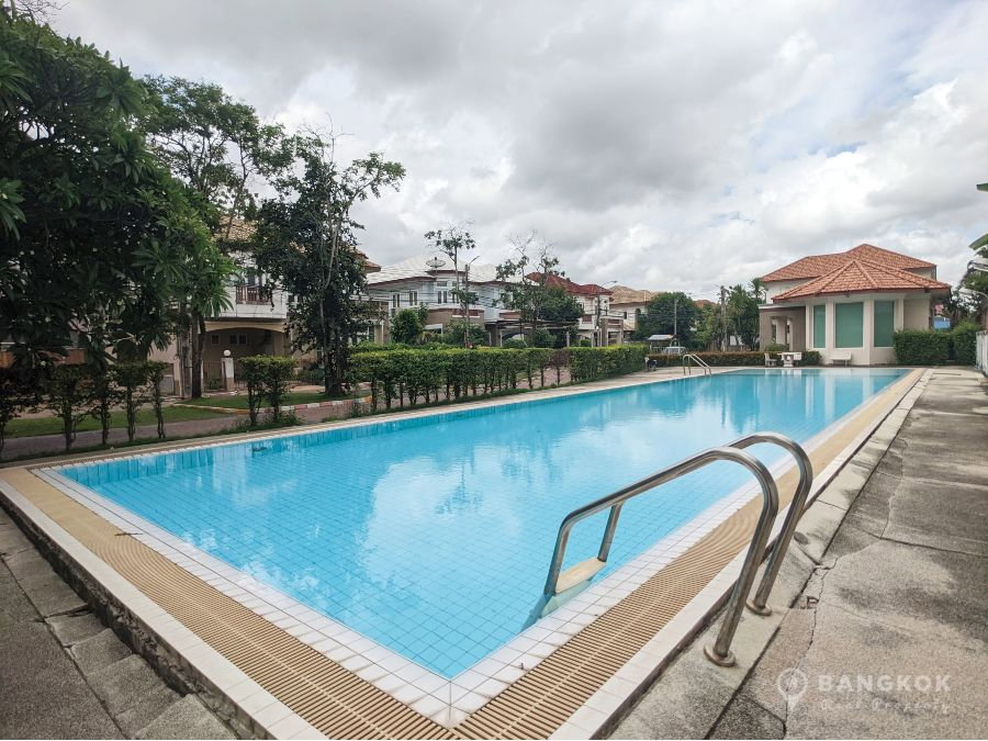 รูป บ้านเดี่ยวสไตล์โมเดิร์นหรู 3 ห้องนอน ให้เช่า l เดอ วิลล์ ศรีนครินทร์ - รูปที่ 26/27