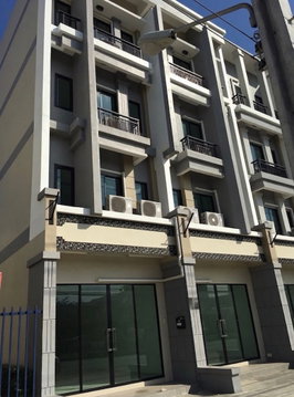 🏢✨ ให้เช่าอาคารพาณิชย์ / โฮมออฟฟิศ 4 ชั้น ติดถนนใหญ่ — รามอินทรา 109 