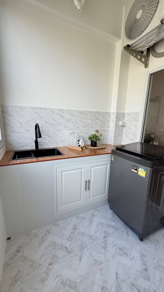 picture For rent ready to move Newly renovated room - 14/17