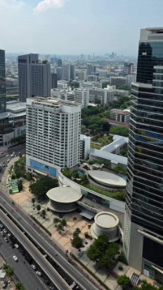 picture Ashton Chula           - Silom  - 5/5