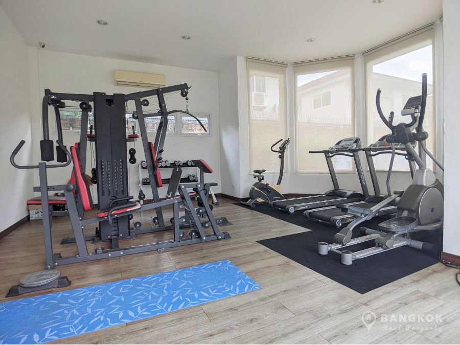 รูป บ้านเดี่ยวสไตล์โมเดิร์นหรู 3 ห้องนอน ให้เช่า l เดอ วิลล์ ศรีนครินทร์ - รูปที่ 27/27