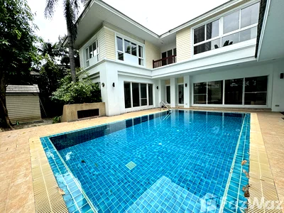 เช่าบ้านเดี่ยว โรงเรียนเซนต์แอนดรูส์อินเตอร์เนชันแนล กรุงเทพ : บ้านเดี่ยวให้เช่า 4 ห้องนอน ในโครงการ สุขุมวิท 36 การ์เด้น วิลเลจ 1172584