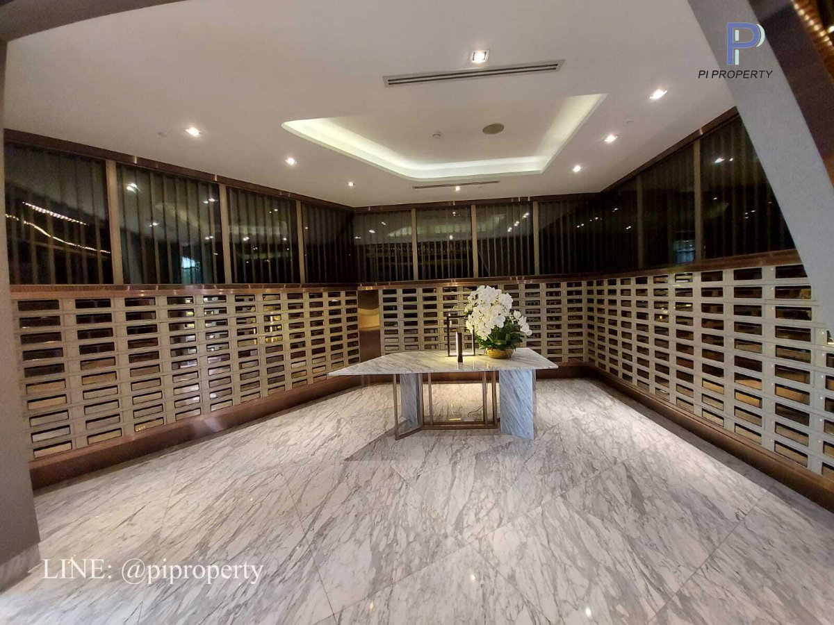 รูป ให้เช่าห้องชุด 1 ห้องนอน ตกแต่งครบครัน ในโครงการ Esse at Shingha Complex ชั้นล่าง เดินทางสะดวกจากอโศก - พระราม 9 และอาคารสำนักงาน Singha Complex - รูปที่ 13/26