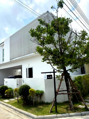 Houses for sale ม.เวสเทิร์น  : ✅ Corner detached house for sale modern style Built-in ready to move in Near Chatuchot Expressway Fashion Island ✅ The RUX Ramintra-Chatuchot