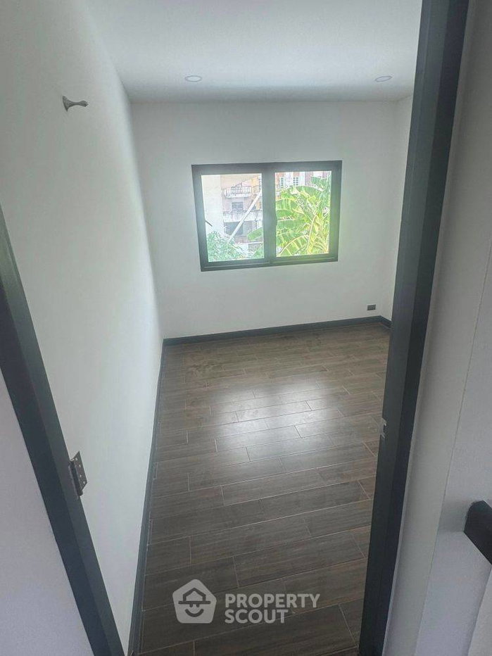 รูป บ้านเช่า 4 ห้องนอน ในแถบประเวศ กรุงเทพ | เลี้ยงสัตว์ได้ (ID 2961953) - รูปที่ 5/12
