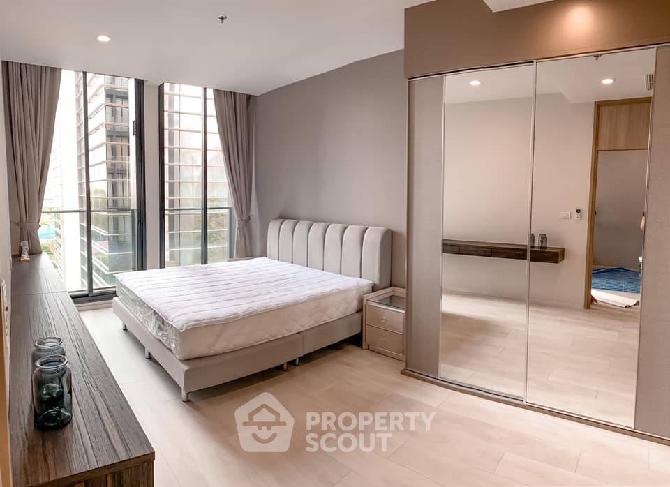 รูป ใกล้ BTS เพลินจิต เพียง 100 ม. | คอนโด 1 ห้องนอน Noble Ploenchit ขาย (ID 711237) - รูปที่ 2/6