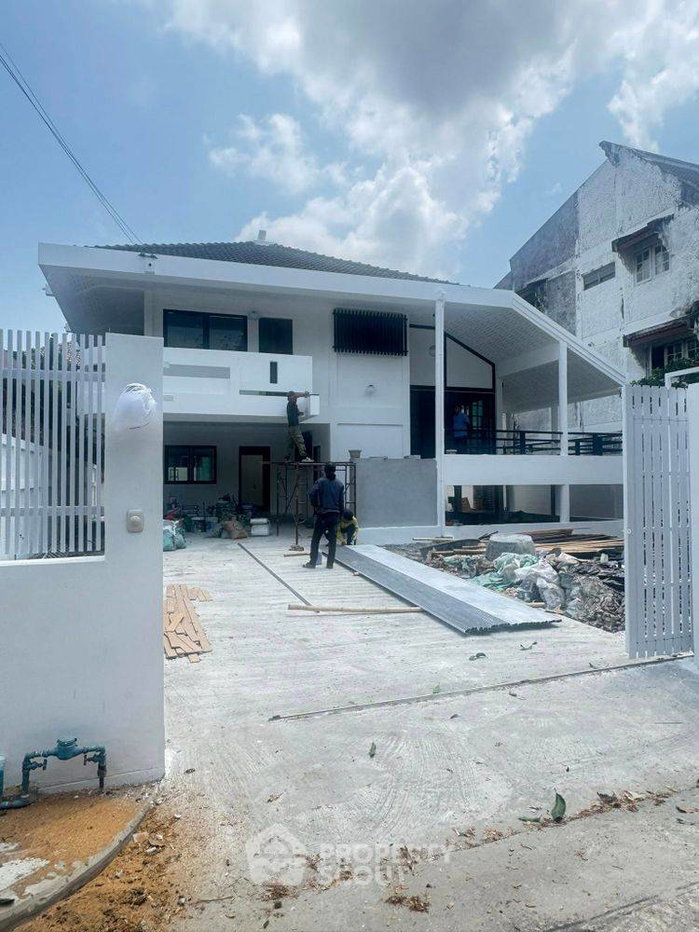 รูป บ้านเช่า 4 ห้องนอน ในแถบประเวศ กรุงเทพ | เลี้ยงสัตว์ได้ (ID 2961953) - รูปที่ 2/12