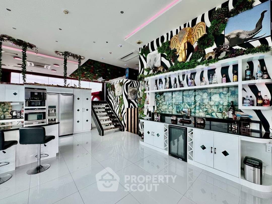 รูป คอนโด 3 ห้องนอน ชั้นสูง 32 305 ตร.ม. ที่ Sky Residences Pattaya (ID 2964006) - รูปที่ 14/17