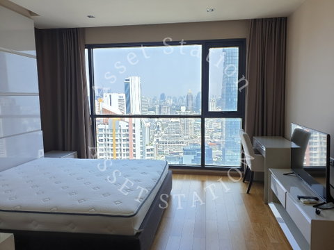 ✨Luxury apartment for rent at The Address Sathorn. Beautiful city view, well-designed and spacious 2-bedroom unit.🏢