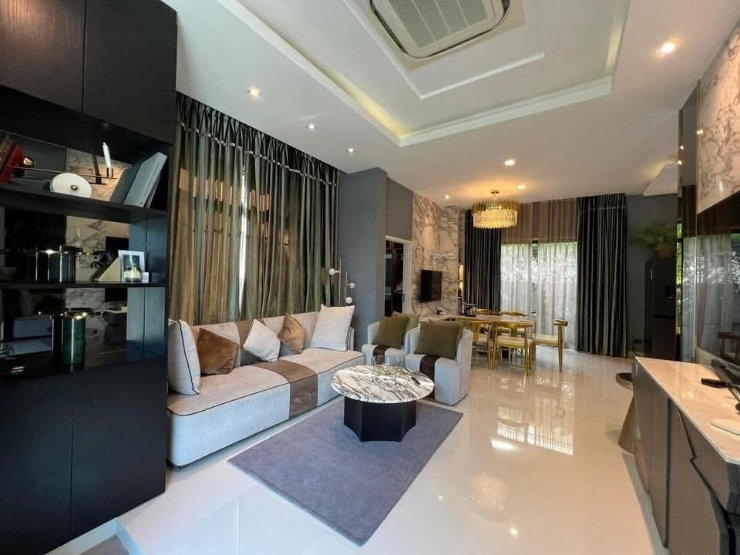 ขายบ้านเดี่ยว : 📣📣 ขาย BANGKOK BOULEVARD RAMINTRA-SERITHAI 2 บ้านเดี่ยวหรู 4 ห้องนอน (กรุณาพิมพ์ 0974164645 Line: JKJK4645 แทนการคลิกปุ่มสีฟ้า,เขียว)