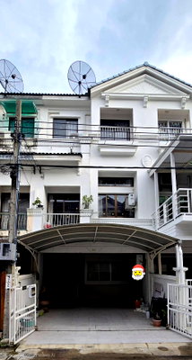ทาวน์โฮมให้เช่า : 🏡 ให้เช่าทาวน์โฮม 3 ชั้น หมู่บ้านกลางเมือง 2 เหม่งจ๋าย 3 ห้องนอน 4 ห้องน้ำ พร้อมเฟอร์นิเจอร์ครบ บ้านสวย สภาพใหม่ ปรับปรุงและตกแต่งใหม่ทั้งหลัง