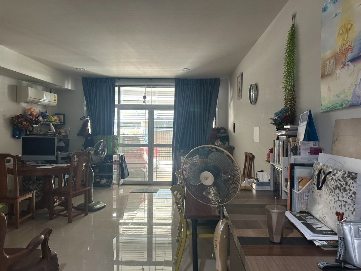 รูป [ขาย - ด่วน] บ้านทาวน์โฮม ซ. นวมินทร์ 85 หมู่บ้านเดอะวิชั่น ฟรีค่าโอน‼️ - รูปที่ 2/11