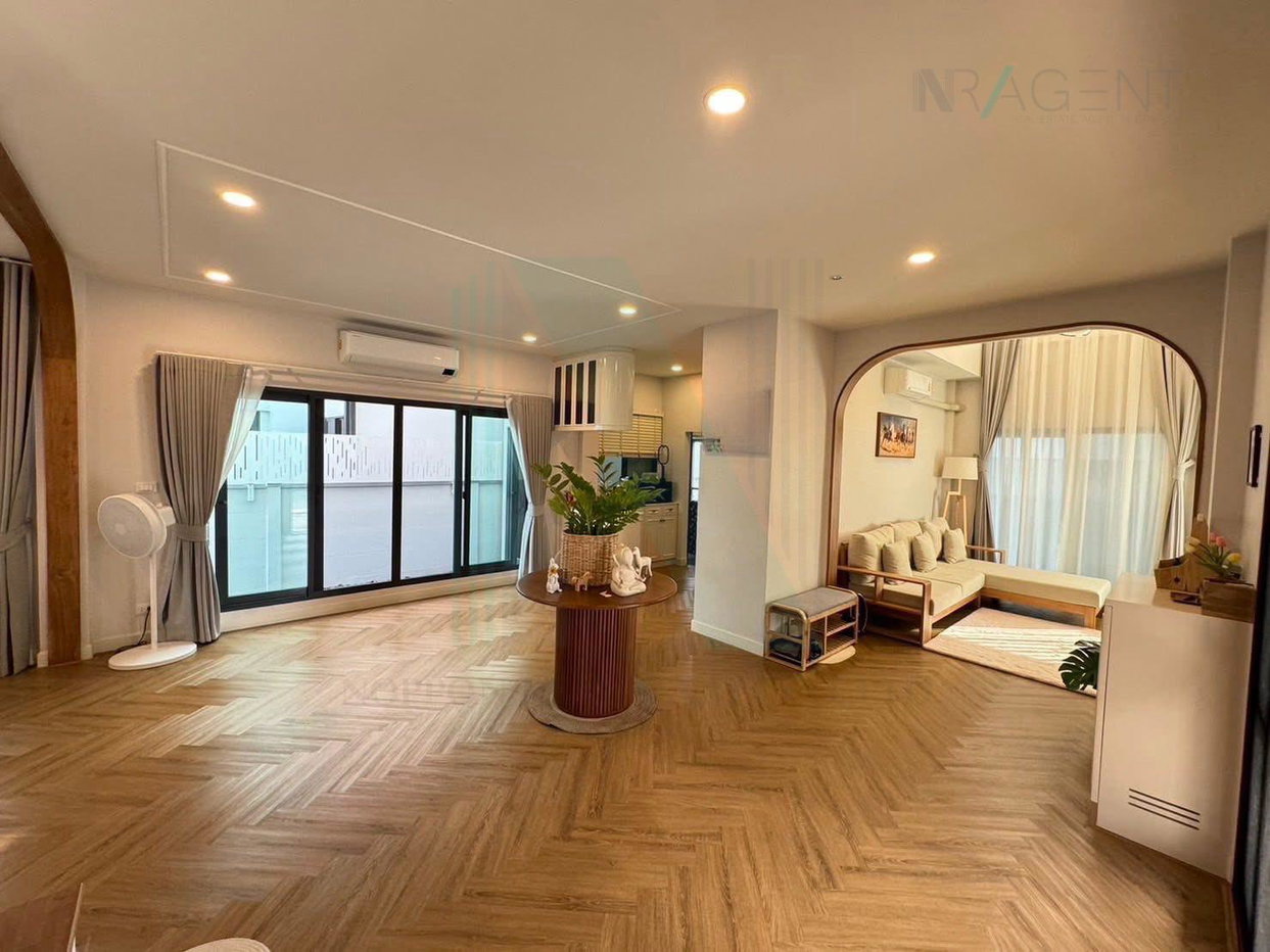 รูป ขายบ้านเดี่ยว โครงการ เซนโทร พหลโยธิน - วิภาวดี 2 2 ชั้น 4 ห้องนอน 5 ห้องน้ำ - รูปที่ 5/8