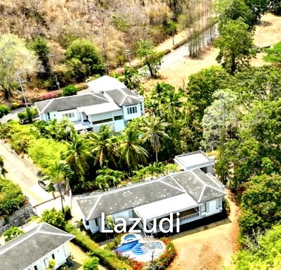 บ้านเดี่ยว ถนนสุวินทวงศ์ : PALM HILLS  : 3 bed exclusive house in Golf course