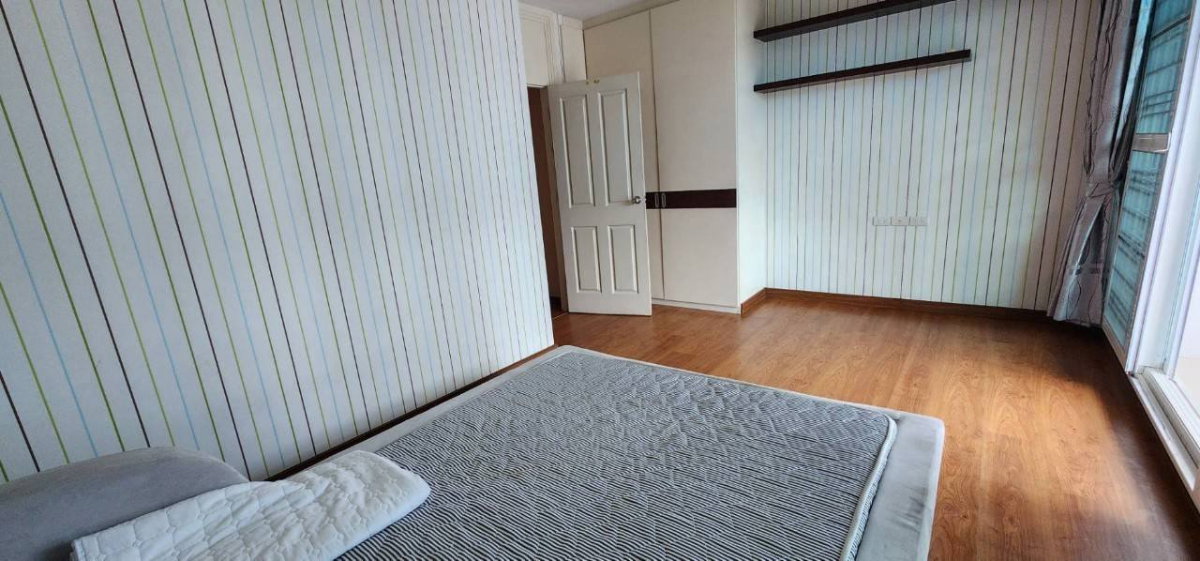 รูป ให้เช่า โมเดิร์นทาวน์โฮม 3ชั้น 3ห้องนอน 3ห้องน้ำ 2ที่จอดรถ บ้านกลางเมือง เอสเซ้นส์ สาทร-ตากสิน2 เดินไป BTSได้เลย - รูปที่ 8/10