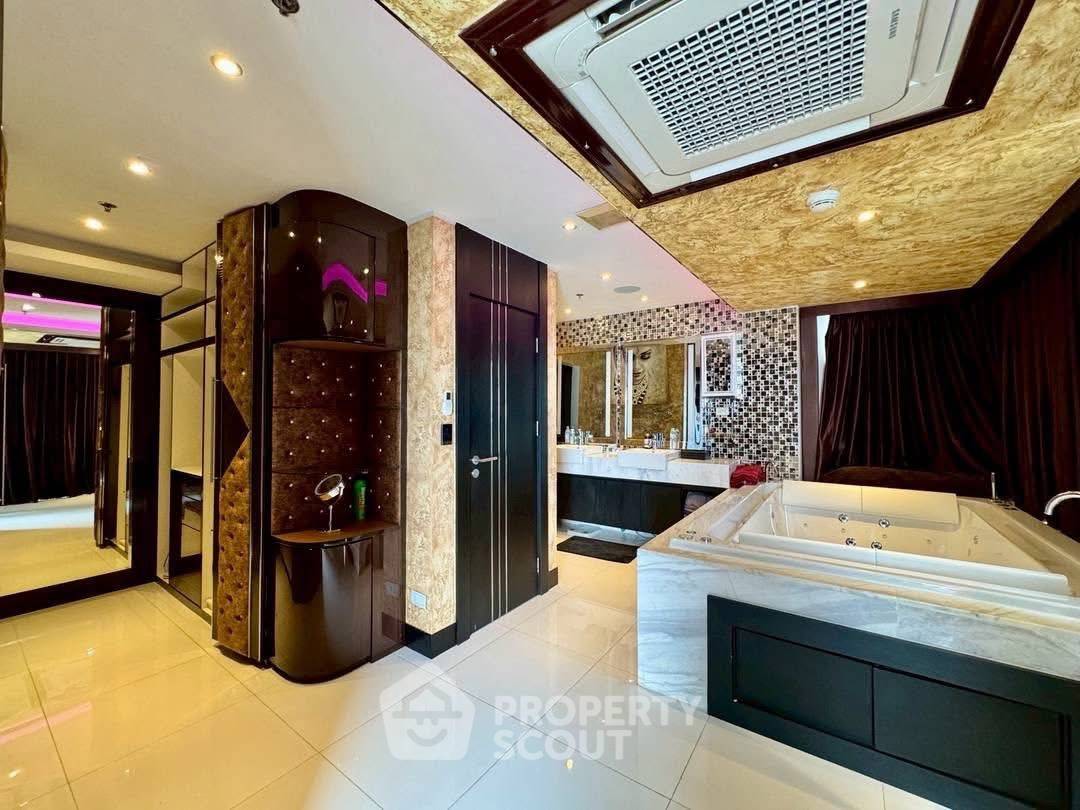 รูป คอนโด 3 ห้องนอน ชั้นสูง 32 305 ตร.ม. ที่ Sky Residences Pattaya (ID 2964006) - รูปที่ 6/17
