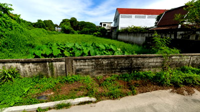 Land for sale IRPC Public Company Limited : Affordable land for sale in Ploen Ta, Rayong, close to Sukhumvit Road.