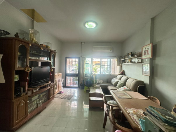 รูป 🏡 ขายถูกที่สุดในโครงการ! บ้าน 3 ชั้น 174 ตร.ม. 4 ห้องนอน เพียง 3.1 ล้าน ทำเลนวมินทร์ - รูปที่ 7/17