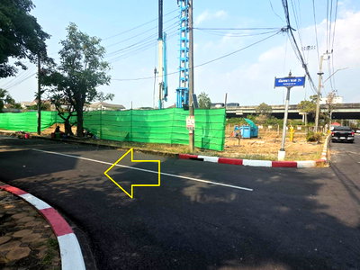 Land for sale Metropolitan Electricty Authority Samut Prakan : Land for sale in Mandana Srinakarin Village. Tel. 0999983897