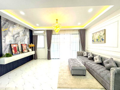 บ้านเดี่ยว พิพิธภัณฑ์ยางพารา  : Renovated Townhouse for Sale East Pattaya