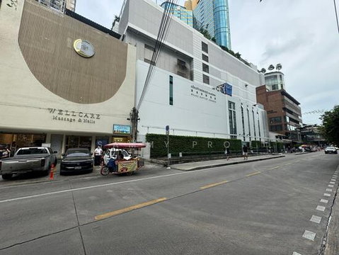 ขาย!! อาคารพาณิชย์ 4.5 ชั้น สุขุมวิท 19 ใกล้ BTS อโศก และ MRT สุขุมวิท