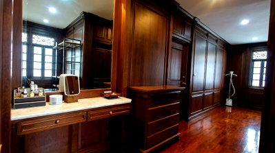 ขายบ้านเดี่ยว : บ้านเดี่ยว มัณฑนา พระราม 9 – ศรีนครินทร์ (กรุงเทพกรีฑา 7) บ้านหรู บิ้วอินไม้สักทั้งหลัง