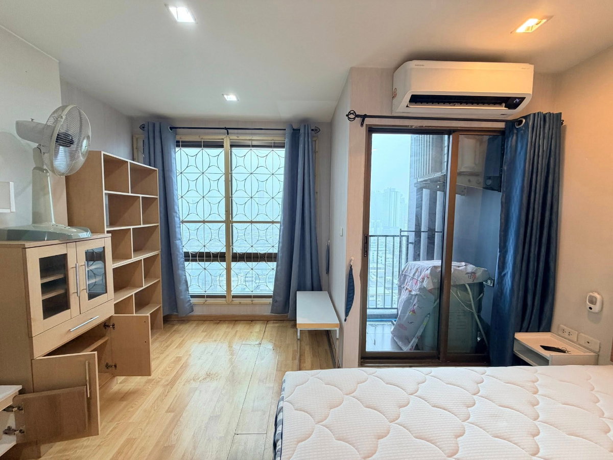 คอนโดให้เช่า Casa Condo Asoke - Dindaeng (คาซ่า คอนโด อโศก - ดินแดง)