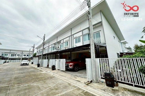 ขายทาวน์โฮม 2 ชั้น หลังริม 34 ตร.ว. ม.เดอะ มิราเคิล ถนนเทพารักษ์ บางพลี สมุทรปราการ