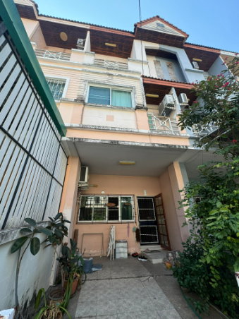 Townhouses for sale : 🏡 Lowest price in the project! 3-story house, 174 sq.m., 4 bedrooms, only 3.1 million baht. Located in Nawamin area.
