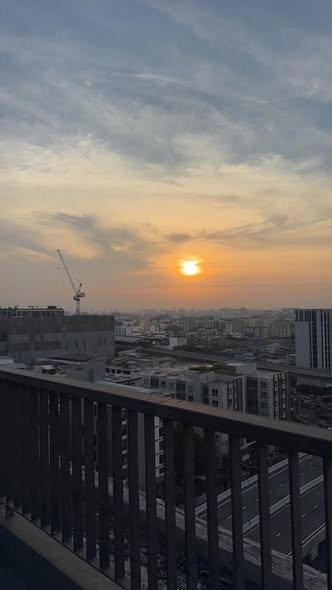 picture 🔥 URGENT SALE✅ Episode Phaholyothin-Sapanmai  Unique Layout with Double Access Bathroom, 400 m. to BTS Sai Yud, 100% Free Transfer! - 9/10