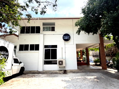 เช่าบ้านเดี่ยว โรงเรียนเซนต์แอนดรูส์อินเตอร์เนชันแนล กรุงเทพ : WS7648 🏡✨ ให้เช่าบ้านเดี่ยวใจกลางทองหล่อ (หลังตลาดอินดี้) เหมาะทำร้านอาหาร พื้นที่เยอะ เช่าเพียง 220,000 บาท/เดือน
