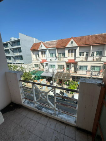 รูป 🏡 ขายถูกที่สุดในโครงการ! บ้าน 3 ชั้น 174 ตร.ม. 4 ห้องนอน เพียง 3.1 ล้าน ทำเลนวมินทร์ - รูปที่ 11/17