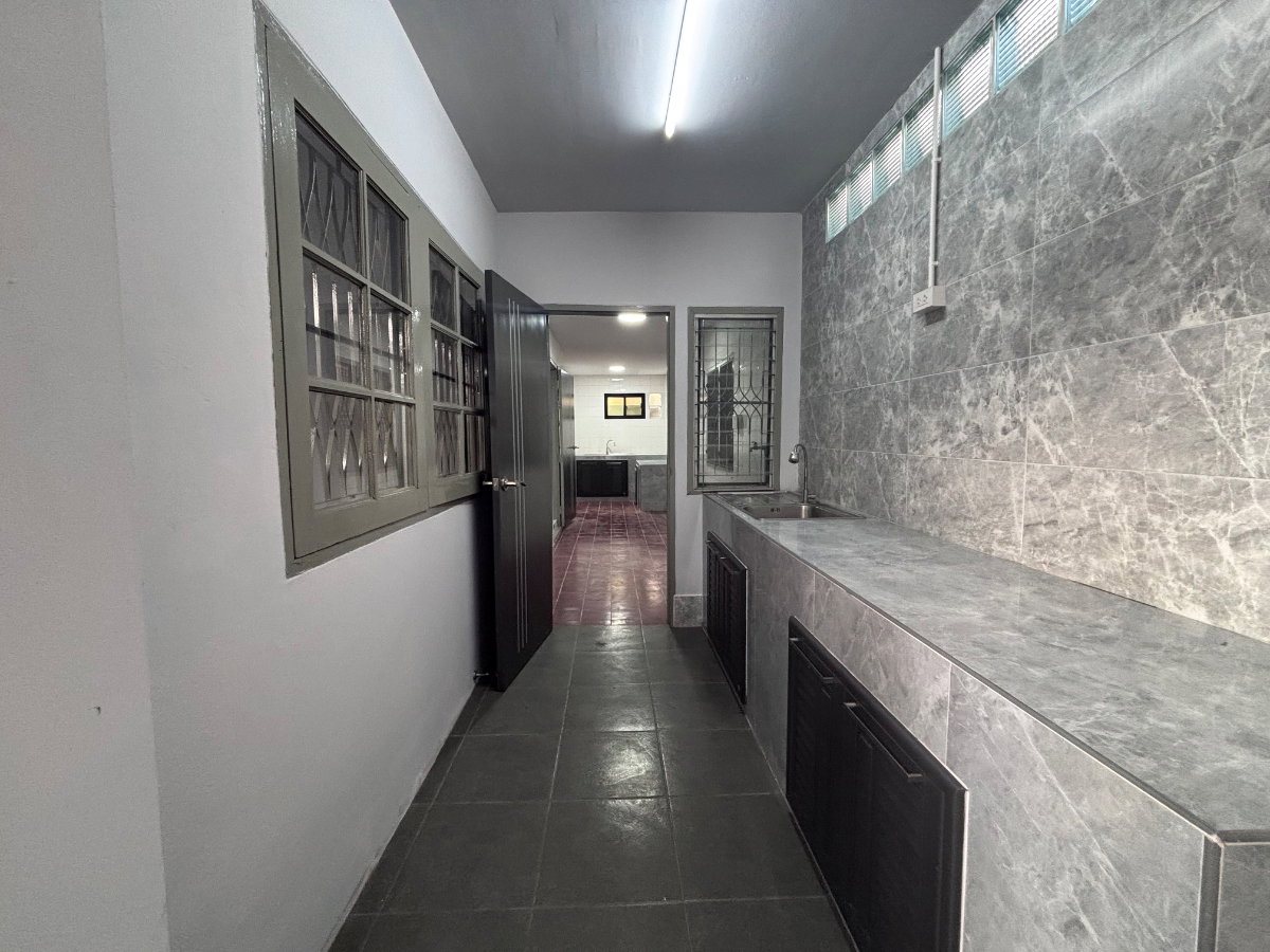 รูป 📌ขายบ้านเดี่ยวรามคำแหง 124 หมู่บ้านเกศรี 2  (54 ตร.วา) 4 ห้องนอน+ 2 ห้องอเนกประสงค์, 3 ห้องน้ำ ราคา 7.2 ล้าน - รูปที่ 39/42