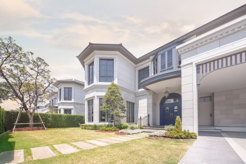 P0268/[FOR Sale] Ultra-Luxury Mansion at Narasiri Krungthep Kreetha | 554 sq.m. Living Space | Prime Location
