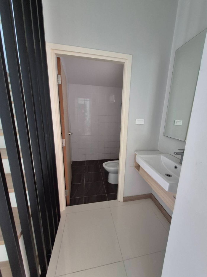 รูป 303AGKI ขาย! ถูกที่สุดในโครงการ บ้านเดี่ยว 2 ชั้น “ซื่อตรงพรีเมียม บางบัวทอง” - รูปที่ 7/8
