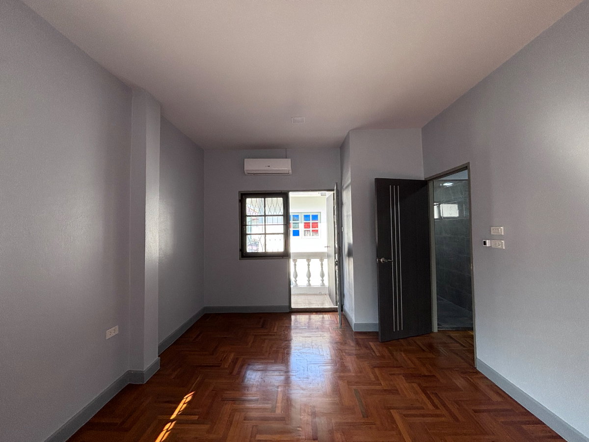 รูป 📌ขายบ้านเดี่ยวรามคำแหง 124 หมู่บ้านเกศรี 2  (54 ตร.วา) 4 ห้องนอน+ 2 ห้องอเนกประสงค์, 3 ห้องน้ำ ราคา 7.2 ล้าน - รูปที่ 10/42