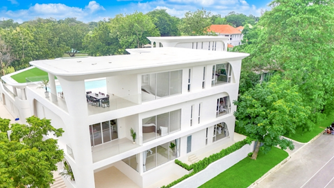 Huay Yai East Pattaya Luxury 3 Storey Villa for Sale