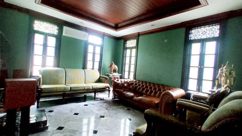 รูป บ้านเดี่ยว มัณฑนา พระราม 9 – ศรีนครินทร์ (กรุงเทพกรีฑา 7) บ้านหรู บิ้วอินไม้สักทั้งหลัง - รูปที่ 9/15