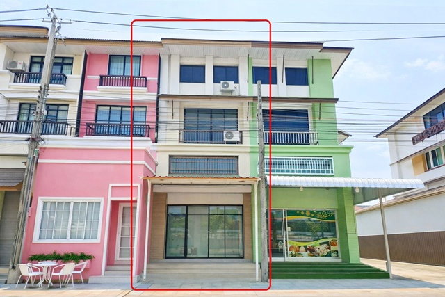 เมกา บางนา 3 กม.สนามบินสุวรรณภูมิ1 กม. กิ่งแก้ว8-16 อาคารพาณิชย์เช่า ราชาเทวะ 3นอน 3น้ำ 19 ตารางวา 266ตารางเมตร ตลาดกิ่งแก้ว