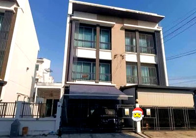 ทาวน์โฮมให้เช่า : 🏡ขาย / เช่า บ้านกลางเมือง โชคชัย 4 ซอย 50 3 ห้องนอน 3 ห้องน้ำ ทำเลทอง เลียบด่วนรามอินทรา ทะลุ Central EastVille พร้อมเข้าอยู่ได้ทันที