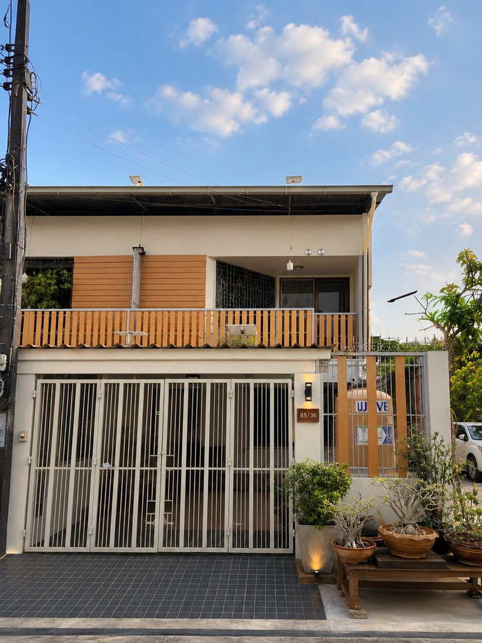 รูป 🏡✨ ให้เช่าทาวน์โฮม 2 ชั้น รีโนเวทใหม่ ทำเลดี สุขุมวิท—บางนา 📍 หมู่บ้านเสียงสนนิเวศน์ สุขุมวิท 68  - รูปที่ 1/6