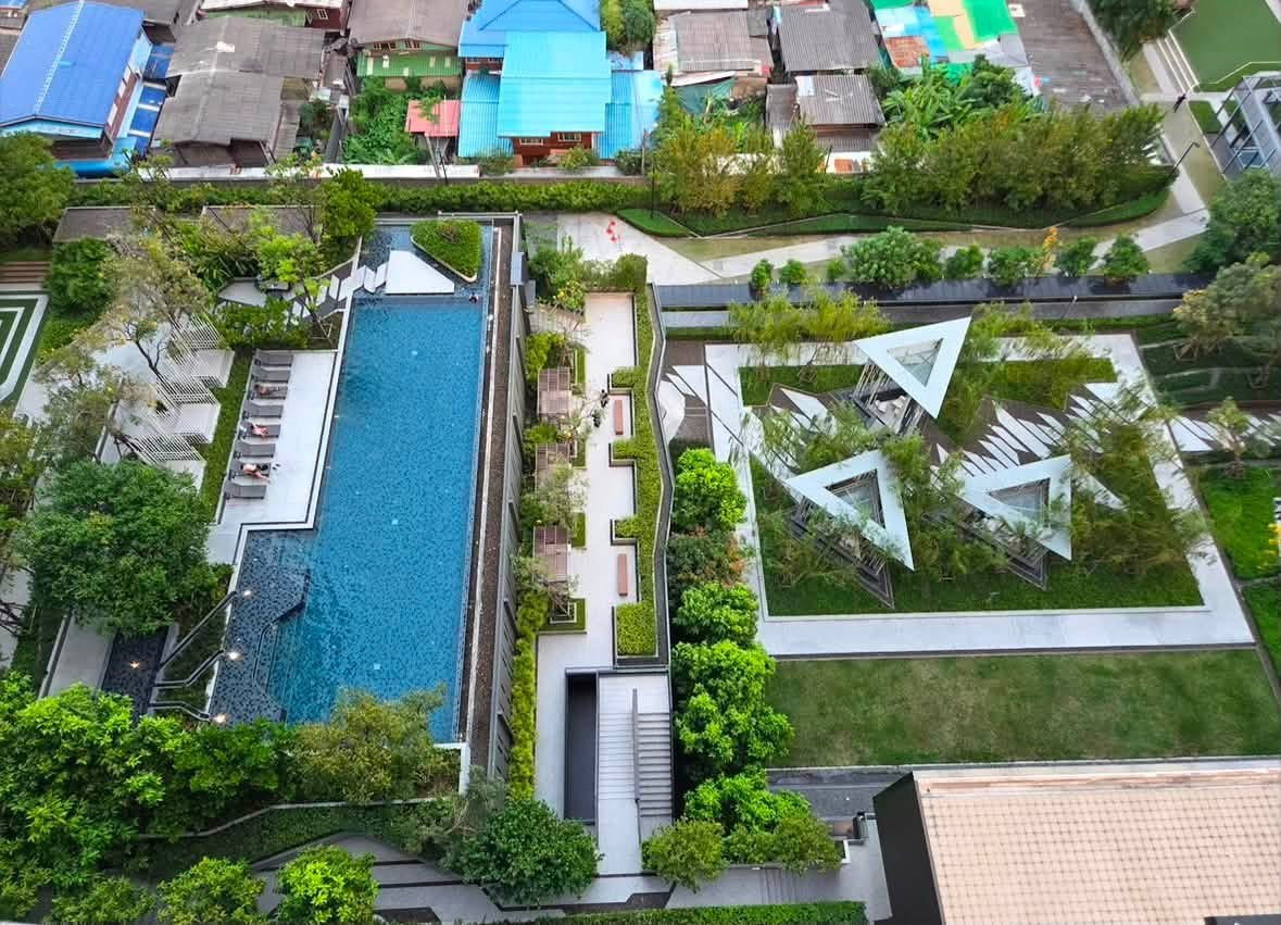 รูป (TT209) ปล่อยเช่าคอนโด The Parkland Phetkasem 56 (เดอะ พาร์คแลนด์ เพชรเกษม 56) 2ห้องนอน 2 ห้องน้ำ เฟอร์นิเจอร์ครบ ใกล้MRTภาษีเจริญ - รูปที่ 12/13