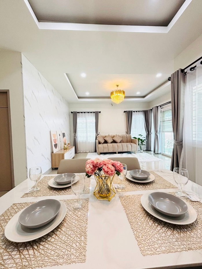 รูป ขายบ้านเดี่ยวรีโนเวทใหม่ ม.เซนสิริโฮม แหลมฉบัง ศรีราชา - รูปที่ 8/18