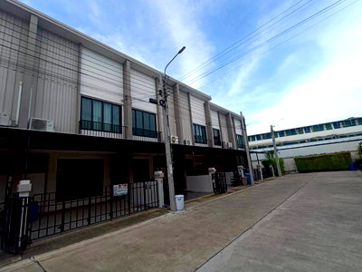 Townhouses for sale Bangkok : ⭐✨TH-002 Townhome for Sale – Cher Wongwaen–Sathorn ✨⭐