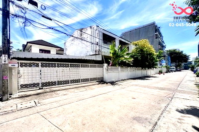 บ้านเดี่ยว เทสโก้โลตัส เอ็กตร้า พระราม 4 : ขายบ้านเดี่ยว 2 ชั้น 185 ตร.ว. สุขุมวิท 63 เอกมัย 24 ใกล้ BTS เอกมัย