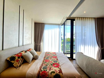 คอนโดให้เช่า : คอนโดสุดหรูให้เช่า  ระดับ โรงแรม 5 ดาว Arom wongamat